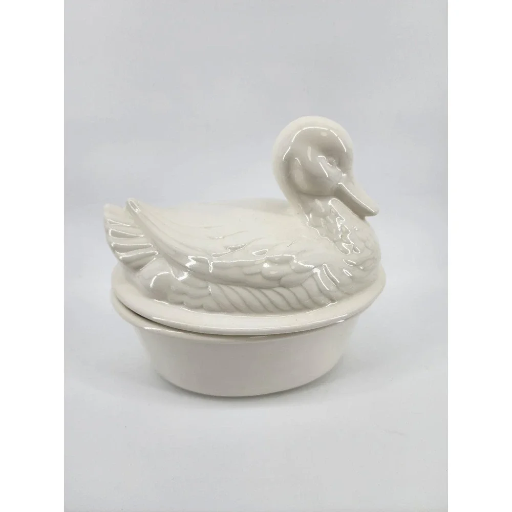 Vintage White Ceramic Serving Cookie Cassarole Dish Mallard Bird‎ Figurine Decor
